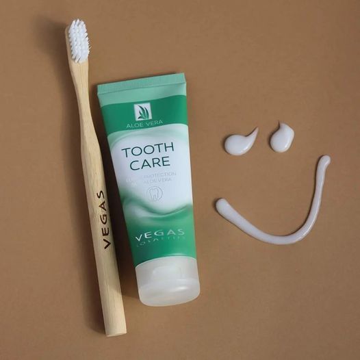 Dentifrice à la crème d'Aloe vera efficace contre les maladies parodontales et les caries